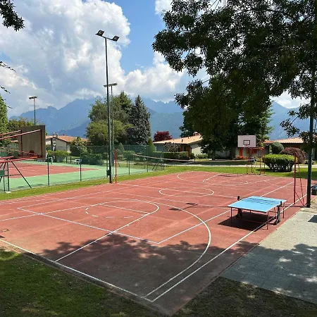 Semesterbostad Le Terrazze: Tra Laghi E Monti *
