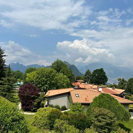 Semesterbostad Le Terrazze: Tra Laghi E Monti *